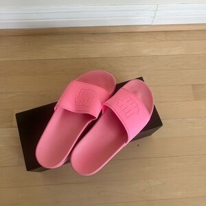 Undefeated Women's Vibrant Pink Slippers